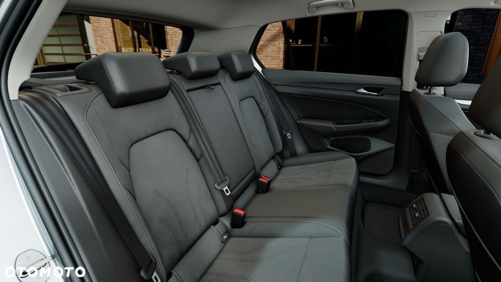 Volkswagen Golf - 11