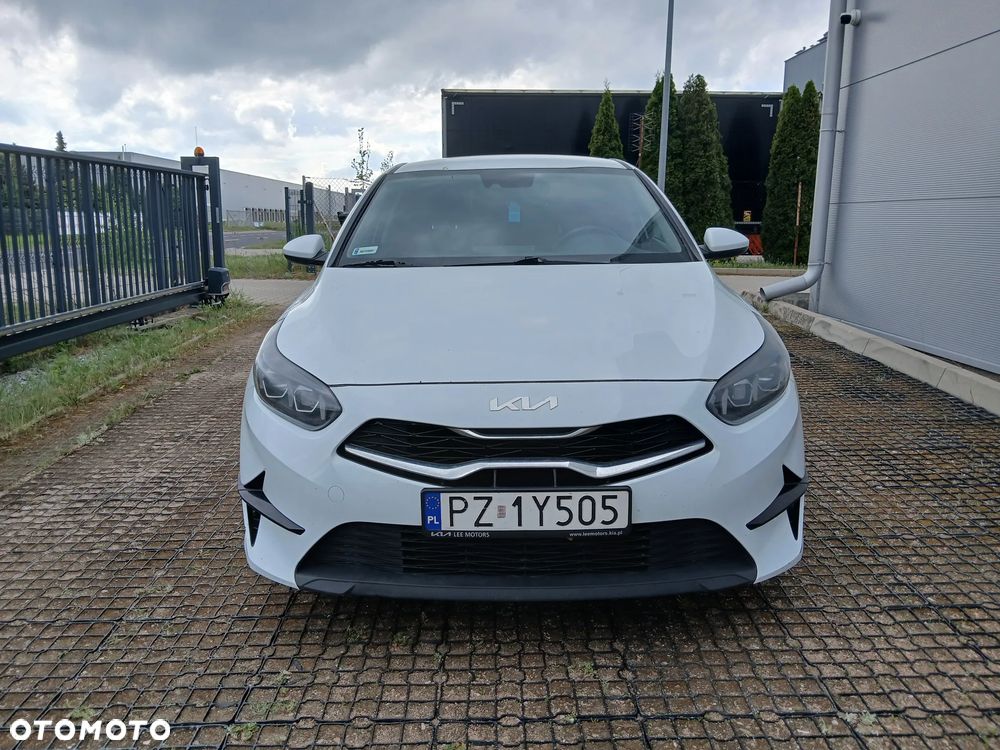 Kia Ceed 1.5 T-GDI M - 6