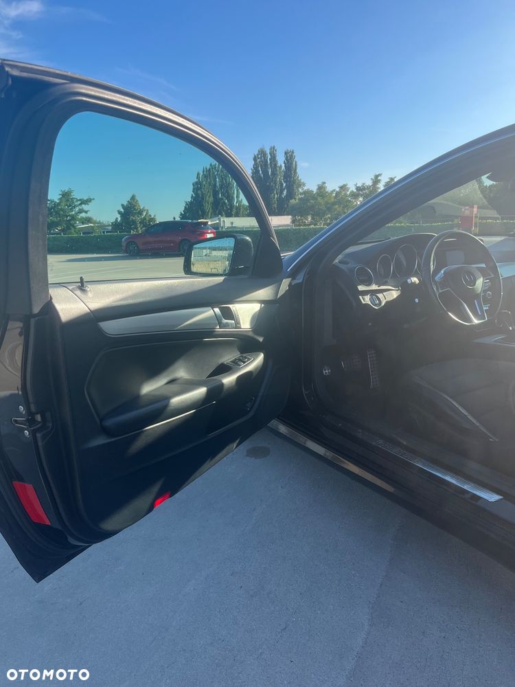 Mercedes-Benz Klasa C 250 7G-TRONIC Edition - 15