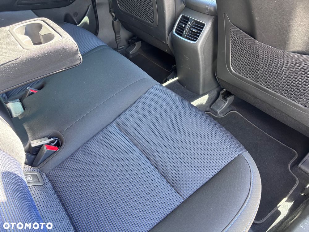Hyundai Tucson blue 1.7 CRDi 2WD DCT Premium - 30