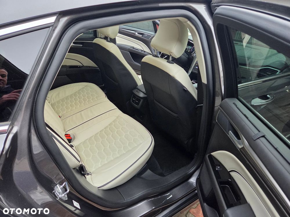 Ford Mondeo 2.0 EcoBlue Allrad VIGNALE - 13