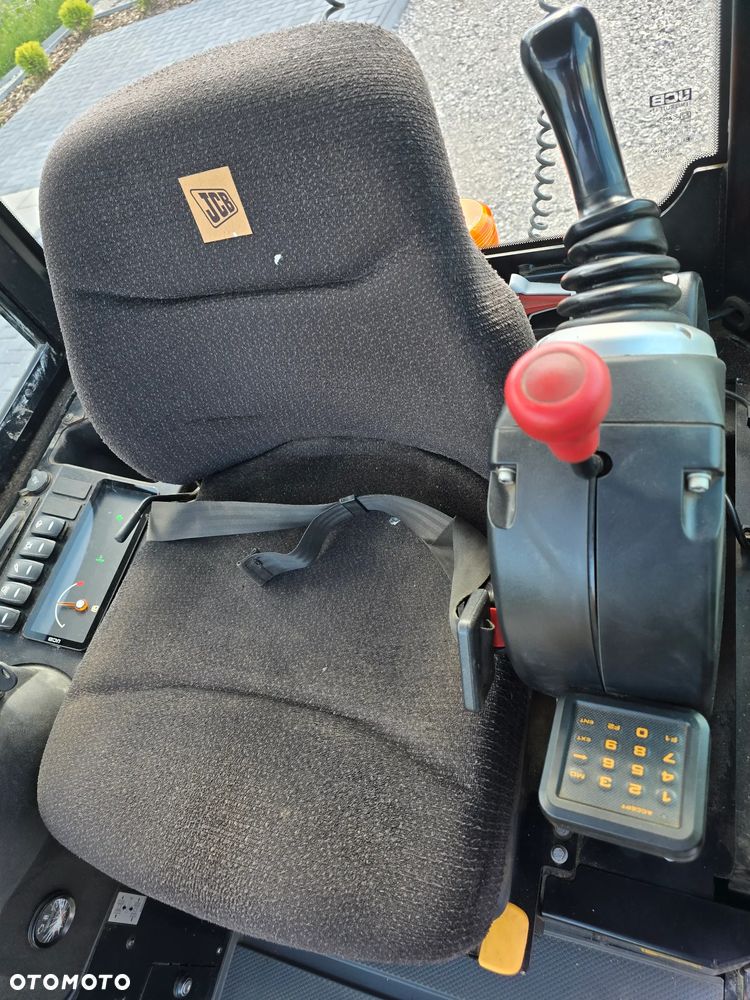 JCB - 5