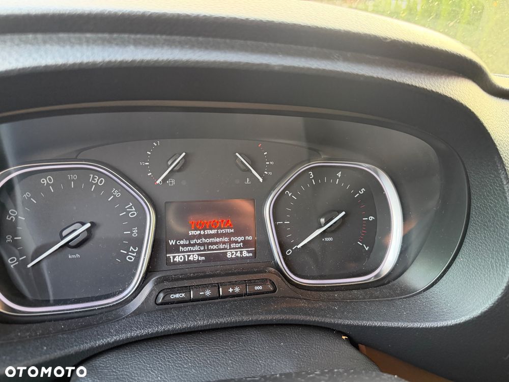 Toyota Proace Verso - 10