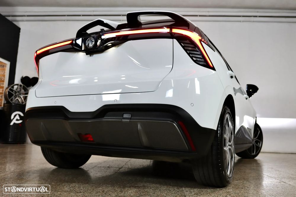 MG MG4 4 Luxury 64 kWh - 35