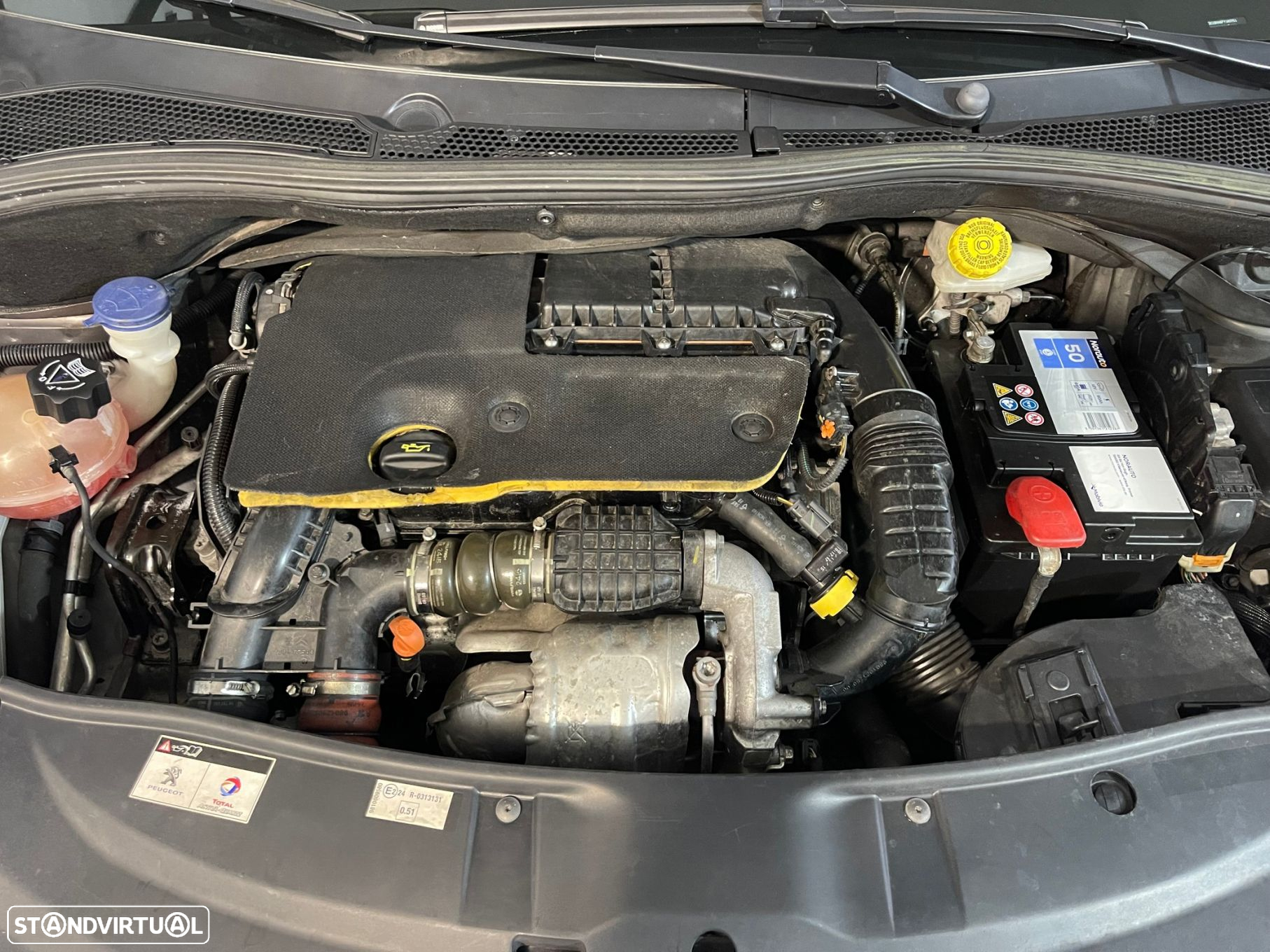Peugeot 2008 1.6 BlueHDi Style - 27