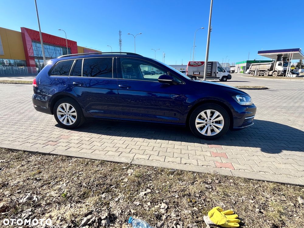 Volkswagen Golf - 8
