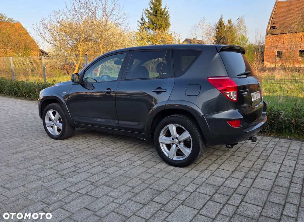 Toyota RAV4 2.2 D-CAT 4x4 Executive - 4