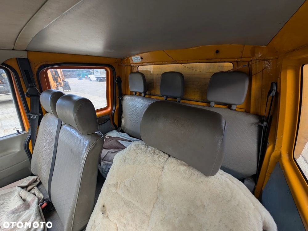 Volkswagen Transporter - 8