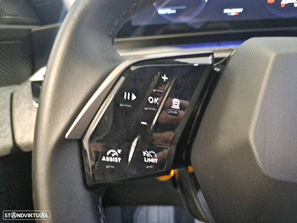 Peugeot 3008 1.2 Hybrid Allure e-DCS6 - 16