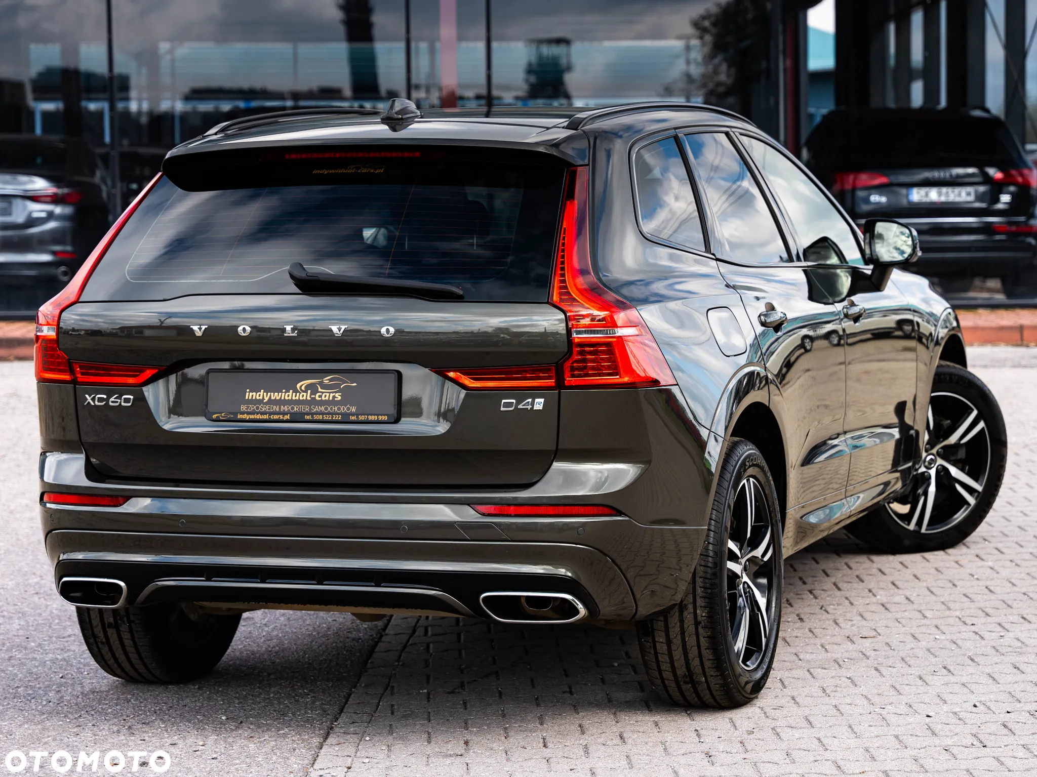 Volvo XC 60 D4 R-Design - 2