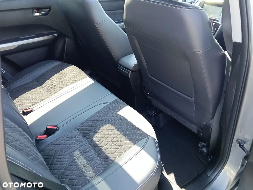 Suzuki Vitara 1.5 Dualjet Hybrid AGS Comfort+ "SHINKAI" - 18