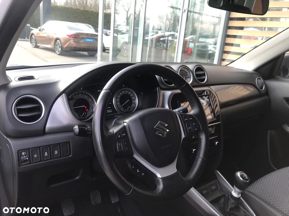 Suzuki Vitara 1.4 Boosterjet Premium 2WD - 21