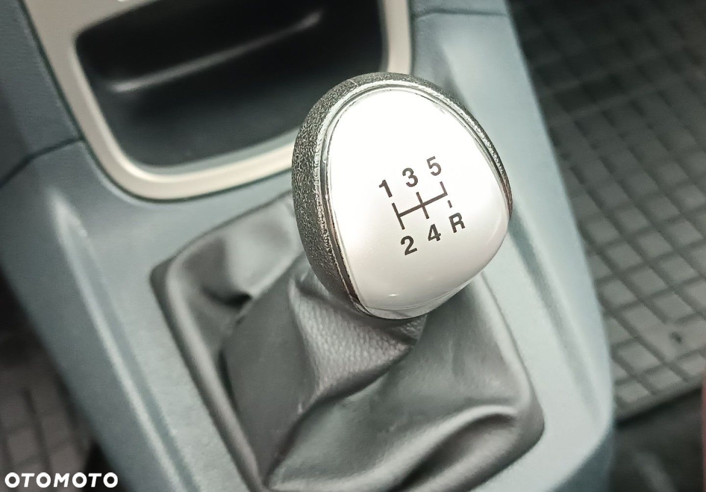 Ford Fiesta - 28