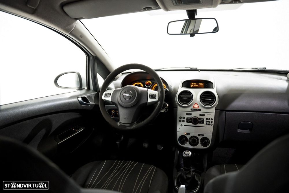 Opel Corsa 1.3 CDTi Enjoy EcoFLEX - 4