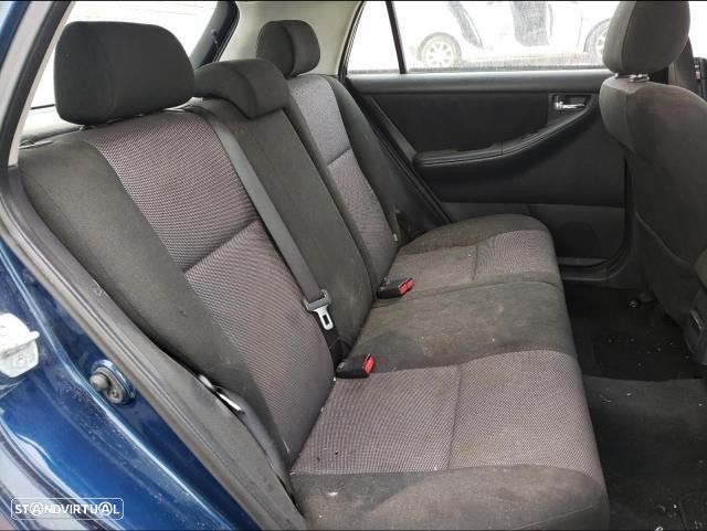 Peças Toyota Corolla 2.0 D-4D 2006 - 8