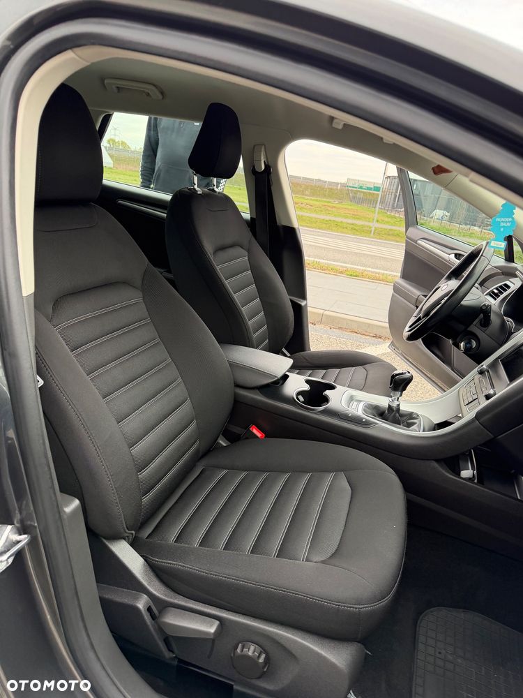 Ford Mondeo - 17