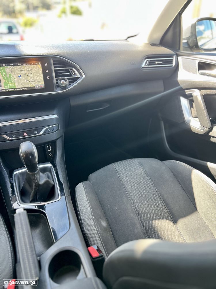 Peugeot 308 SW 1.6 BlueHDi Style - 16