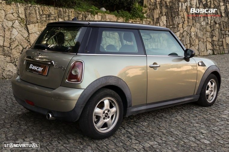 MINI 3 Portas Cooper D - 11