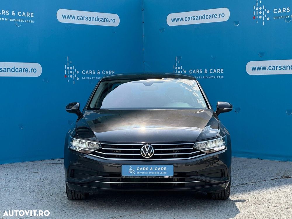 Volkswagen Passat 2.0 TDI DSG Comfortline - 12