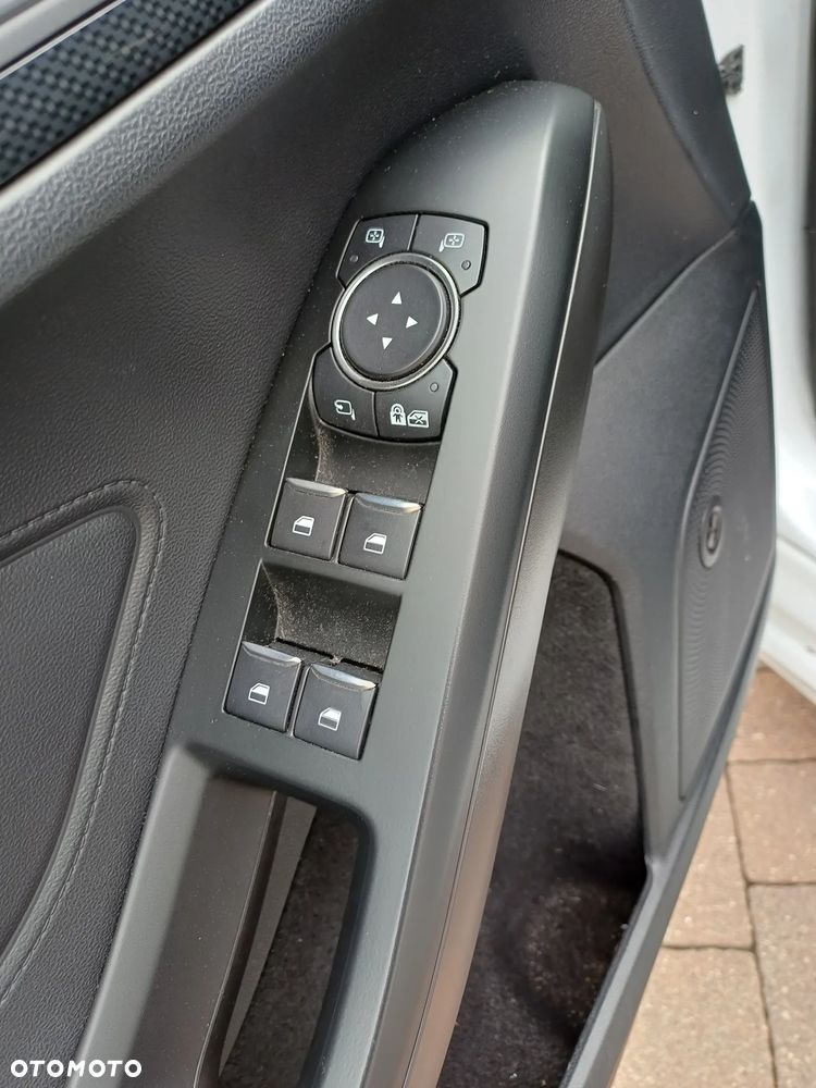 Ford Focus 2.0 TDCi ST-Line Red ASS PowerShift - 17
