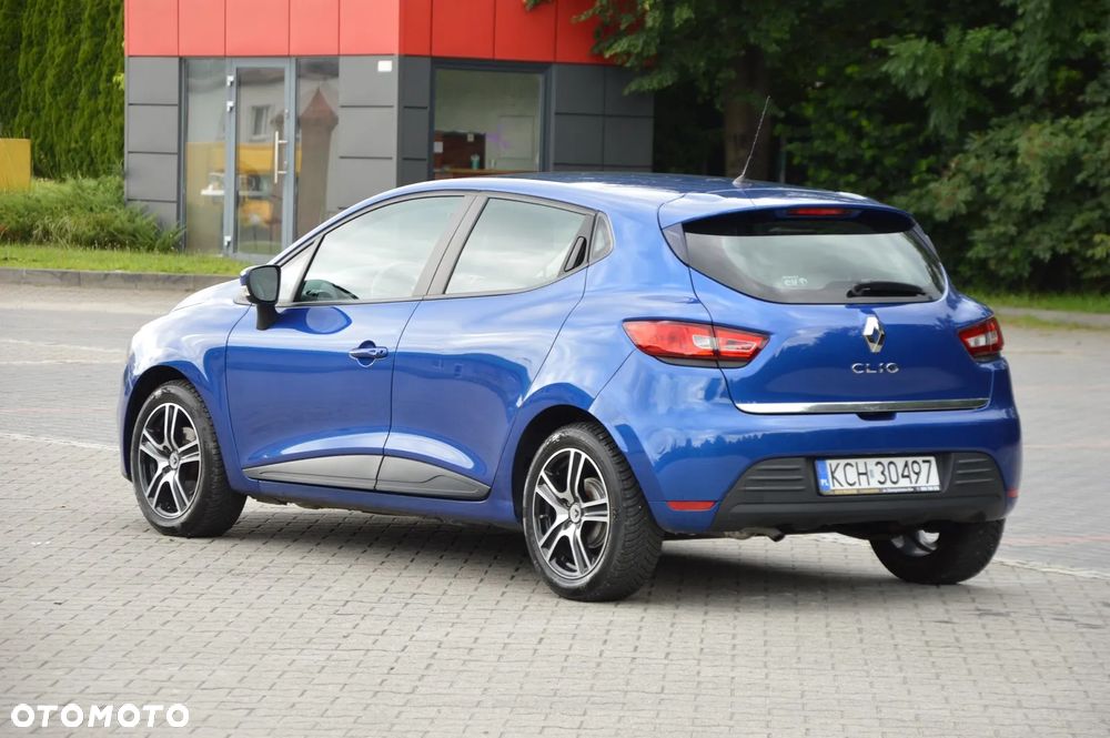 Renault Clio 1.2 16V Limited - 12