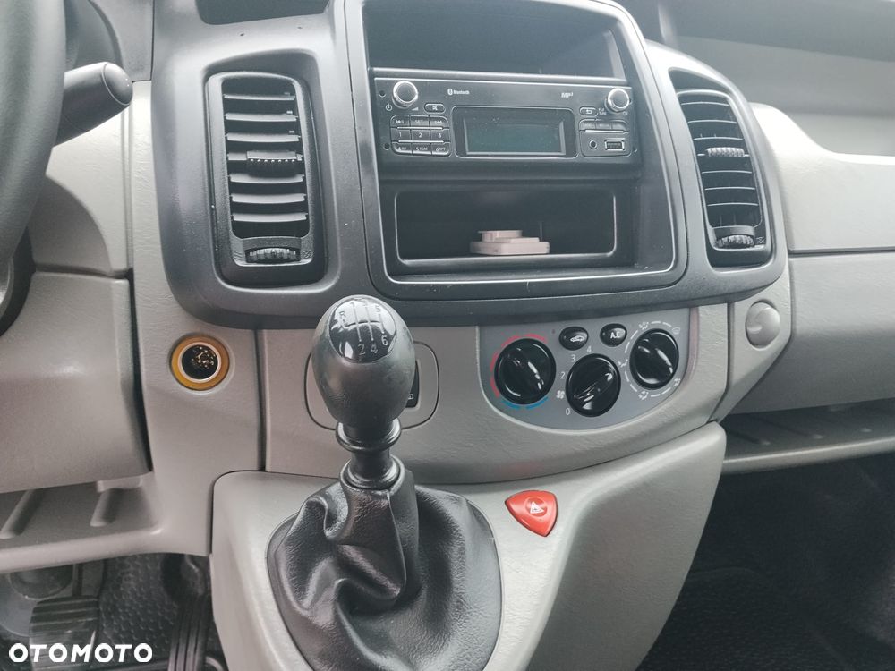 Renault Trafic - 17