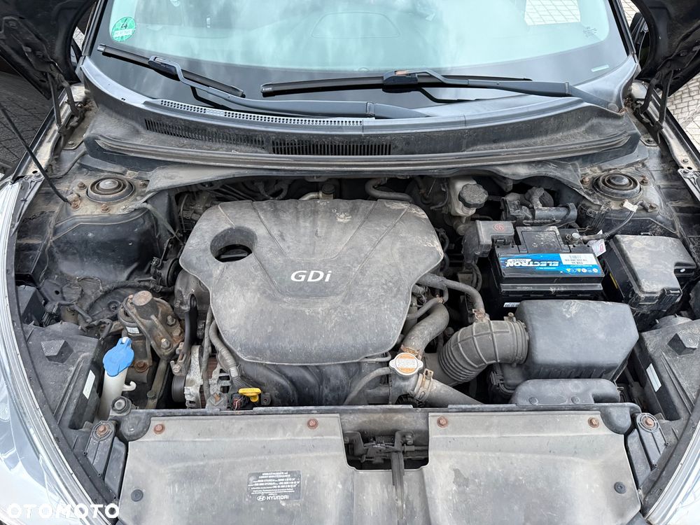 Hyundai Veloster 1.6 Premium - 39