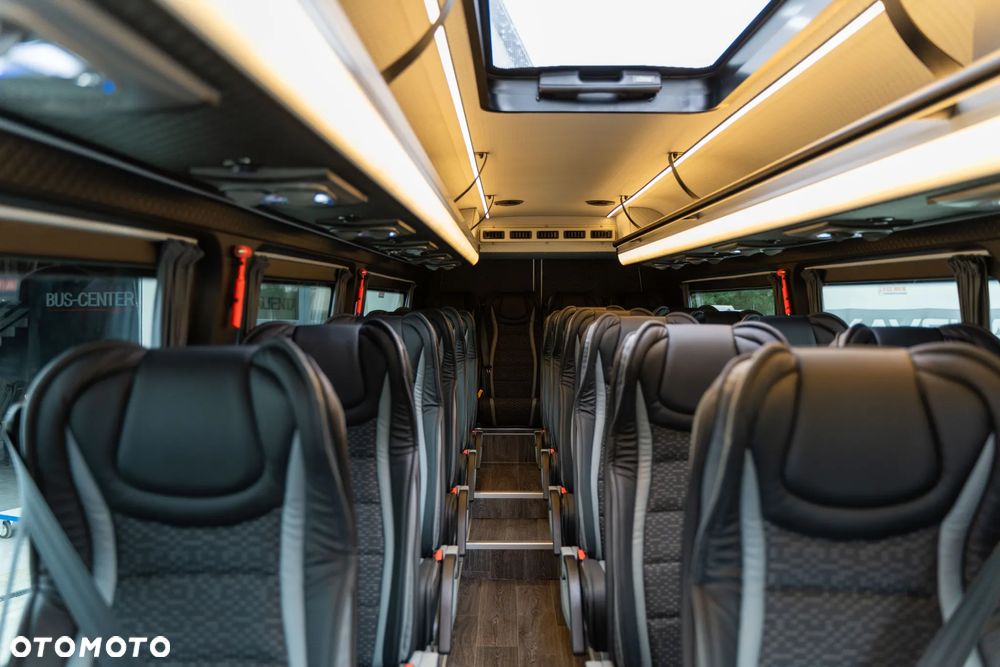 Mercedes-Benz Sprinter 519 - 9