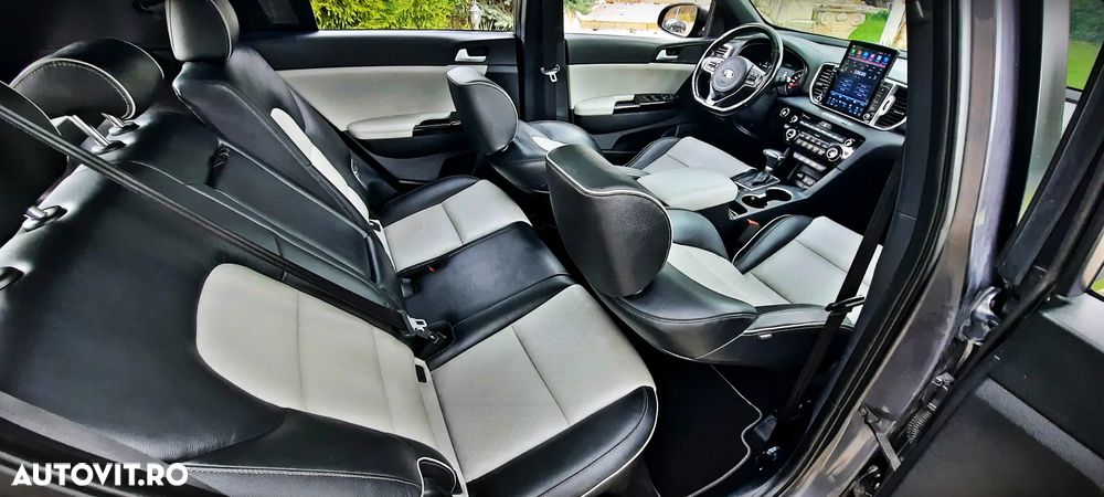 Kia Sportage 2.0 CRDI 4WD Automatik Dream-Team Edition - 11