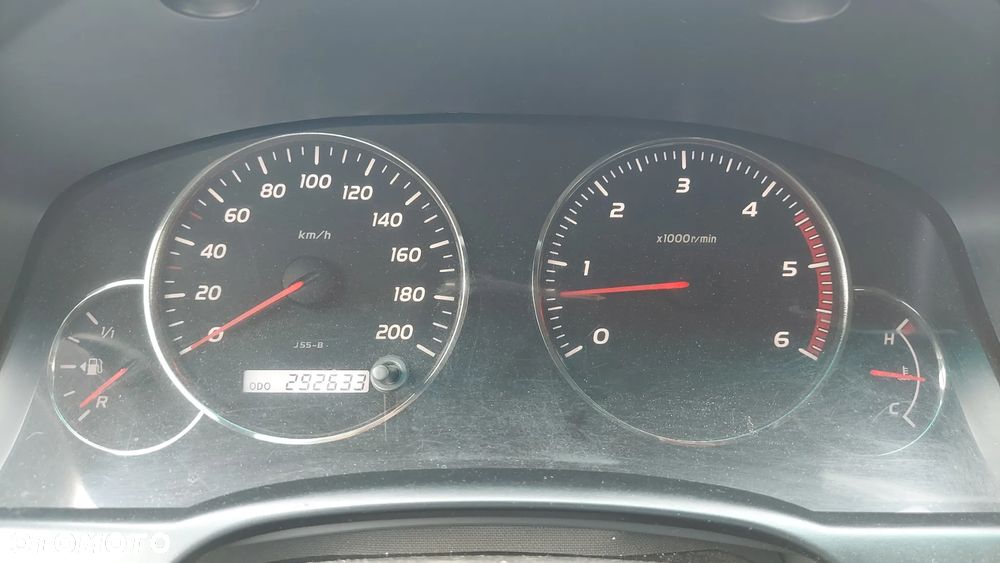 Toyota Land Cruiser - 12