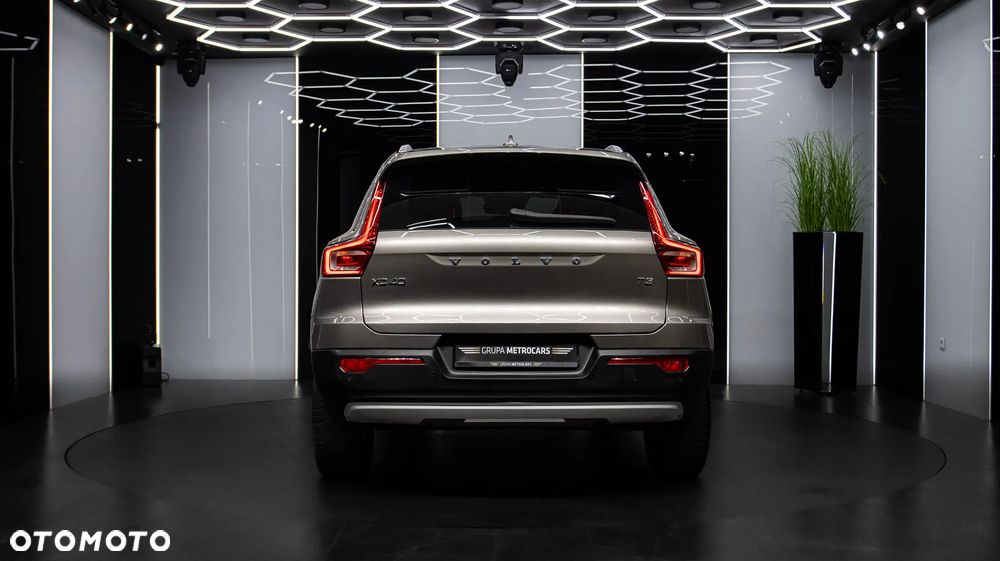 Volvo XC 40 T3 Momentum Pro - 6