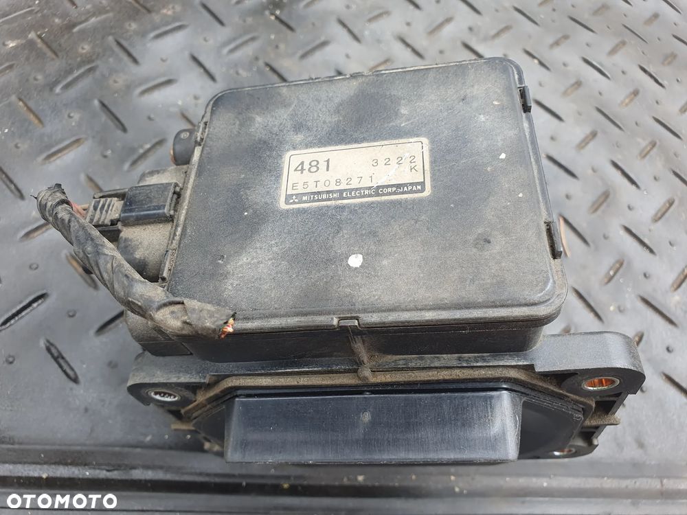 Mitsubishi Carisma Space Star Lancer przeplywomierz 481 E5T08271 + WTYCZKA INSTALACJA - 1