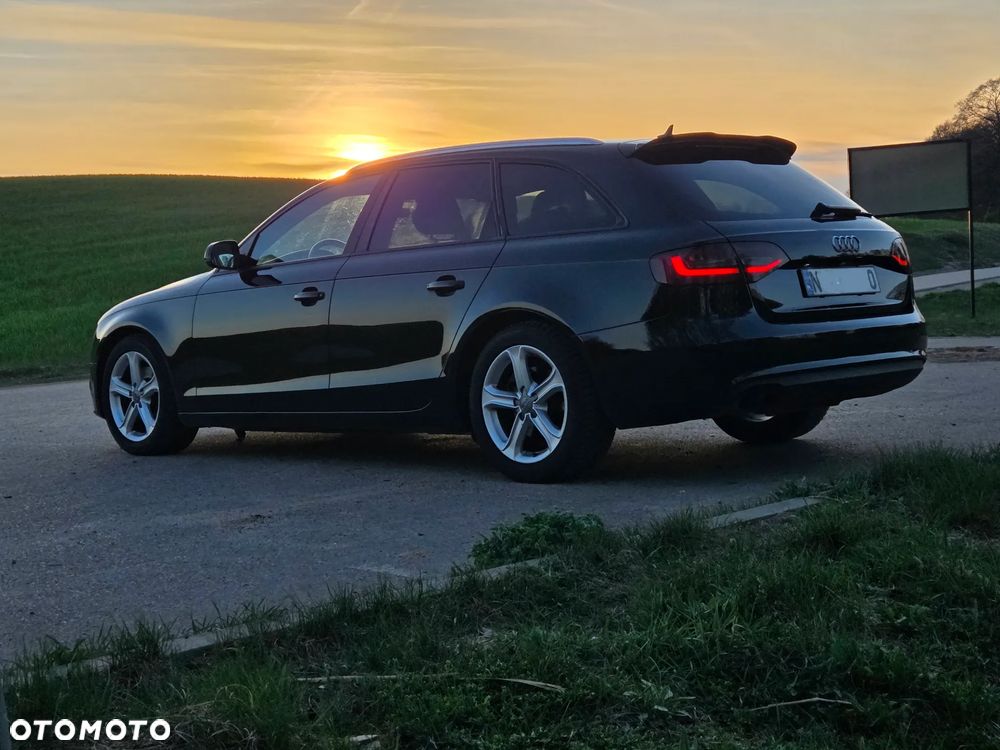 Audi A4 Avant 2.0 TDI DPF Ambiente - 5