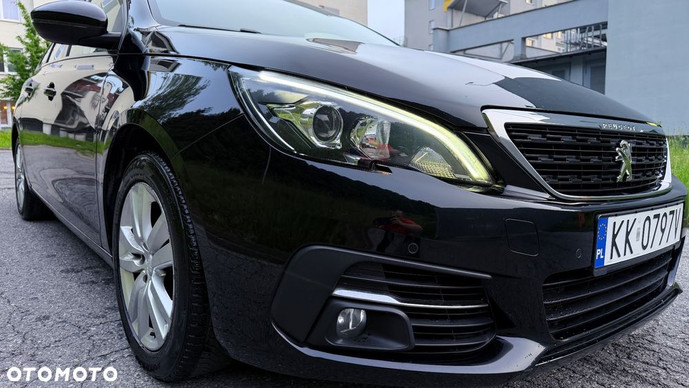 Peugeot 308 PureTech 130 GPF Stop & Start Active Business-Paket - 36