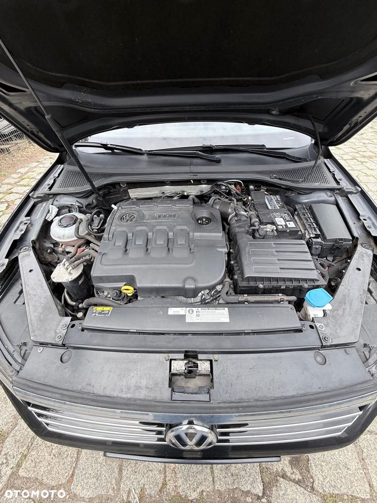 Volkswagen Passat - 14