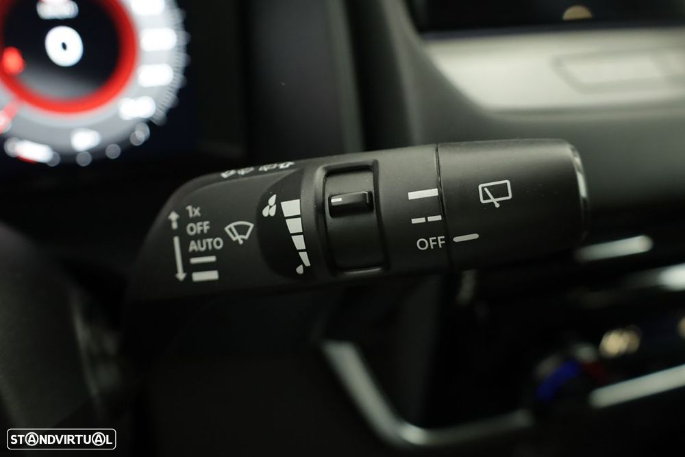 Nissan Qashqai 1.3 DIG-T N-Connecta Xtronic - 18