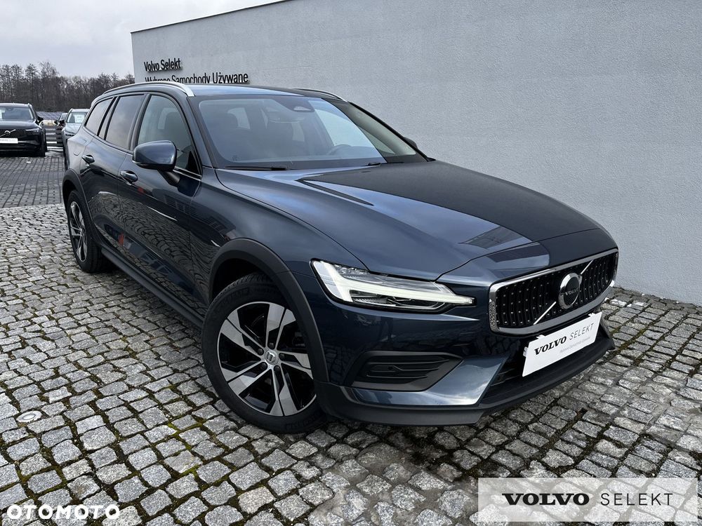 Volvo V60 Cross Country - 4