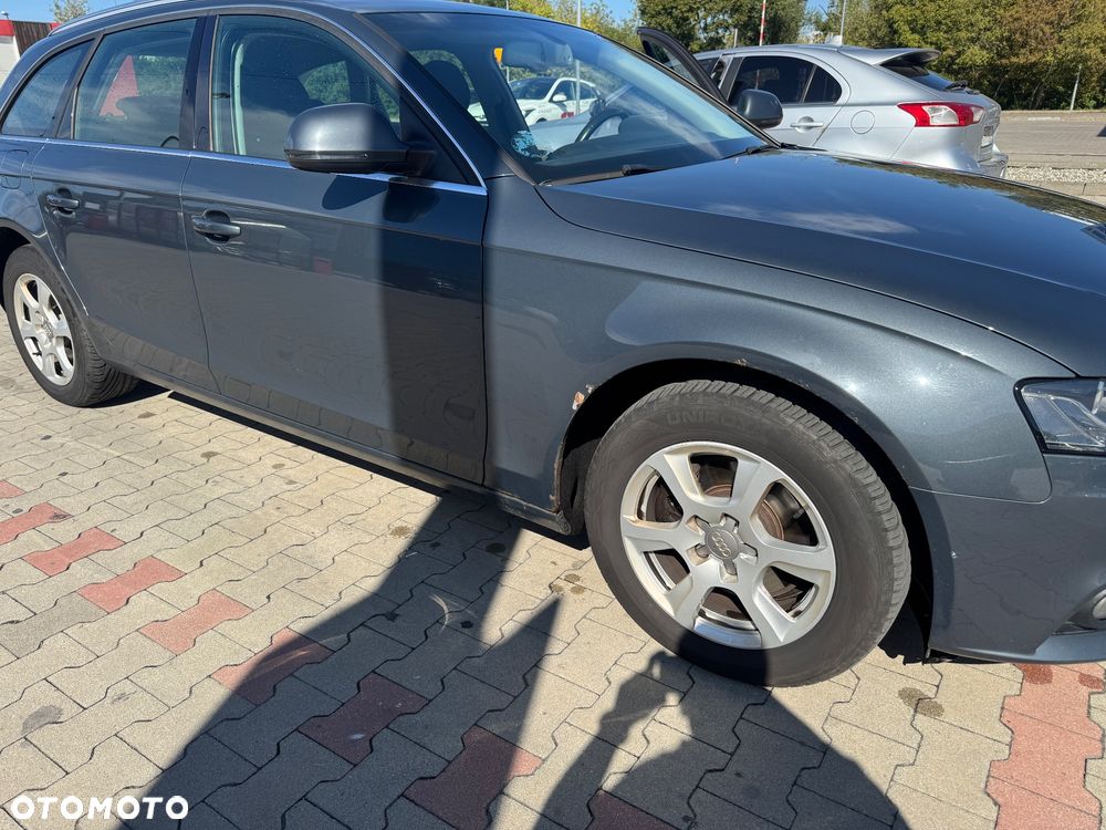Audi A4 Avant - 4