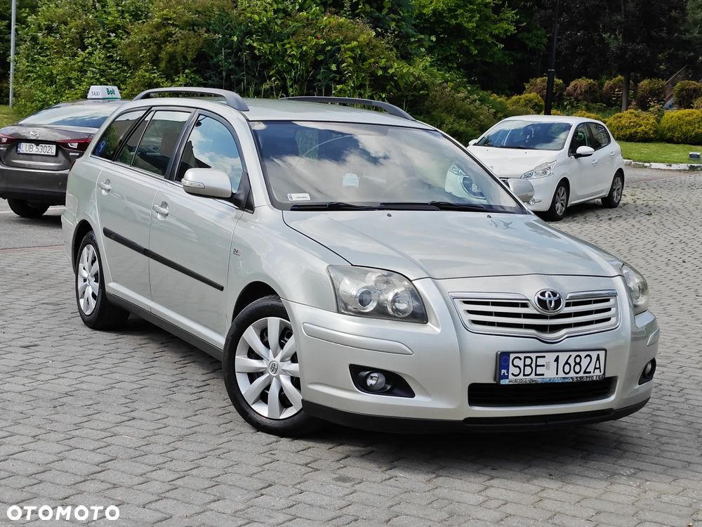 Toyota Avensis 2.0 D-4D Premium - 1