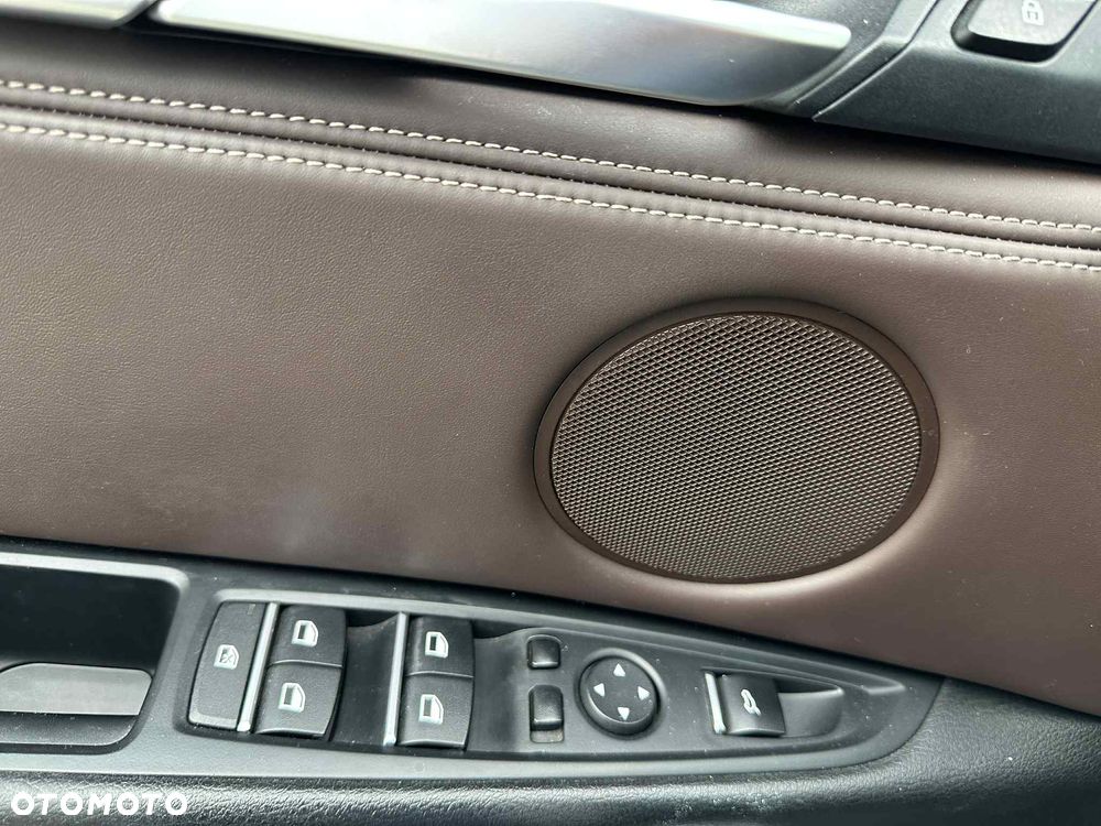 BMW X5 xDrive35i - 13