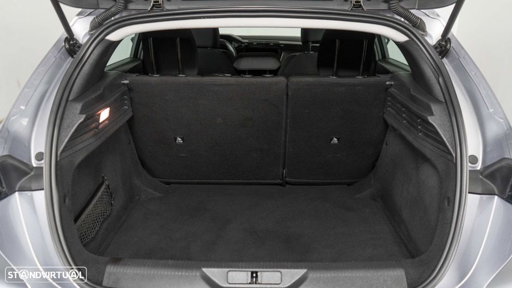 Peugeot 308 1.2 PureTech Allure Full LED EAT8 — fotografia 14