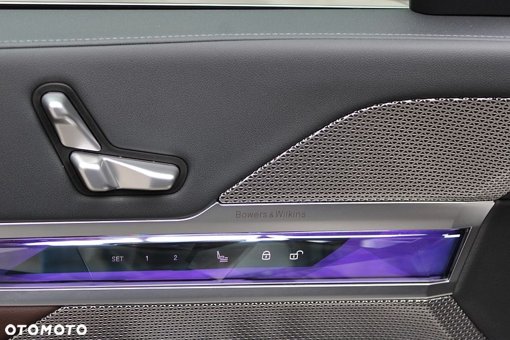 BMW Seria 7 740d xDrive mHEV sport - 13