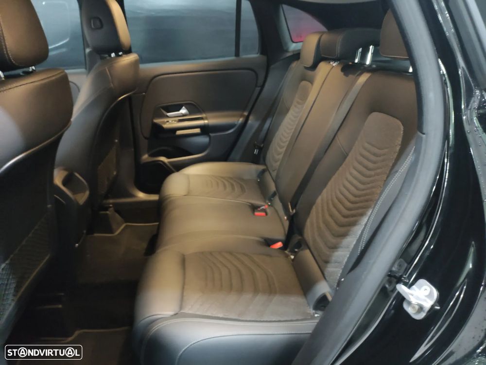 Mercedes-Benz GLA 180 d Progressive - 9