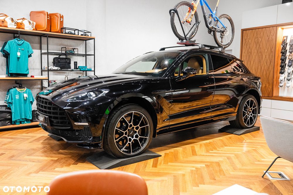 Aston Martin DBX - 2