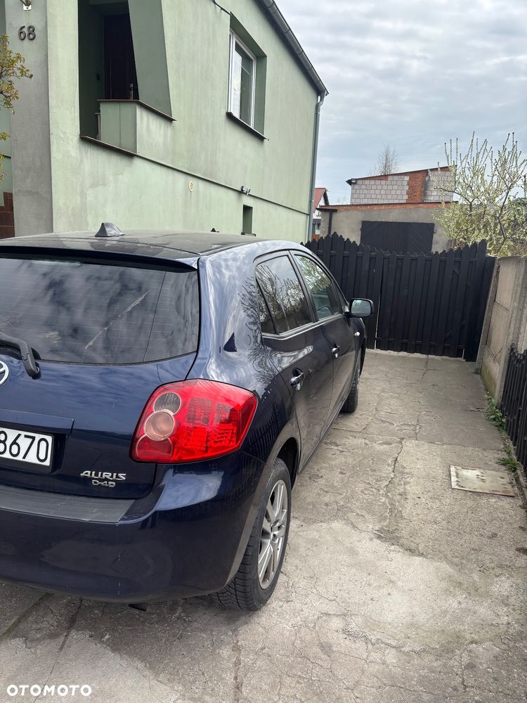 Toyota Auris 2.0 D-4D Premium - 6