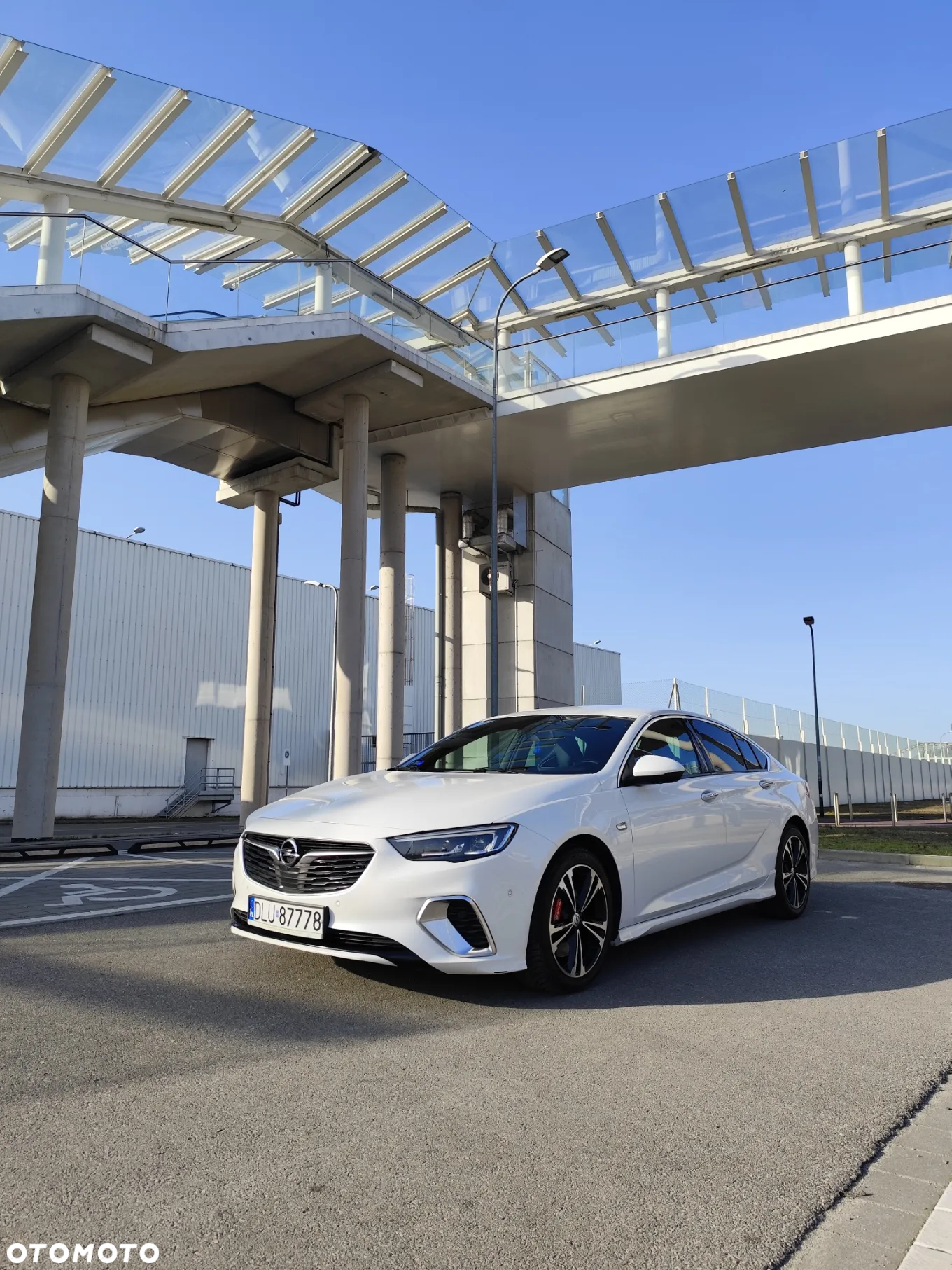 Opel Insignia 2.0 CDTI 4x4 GSi S&S - 11