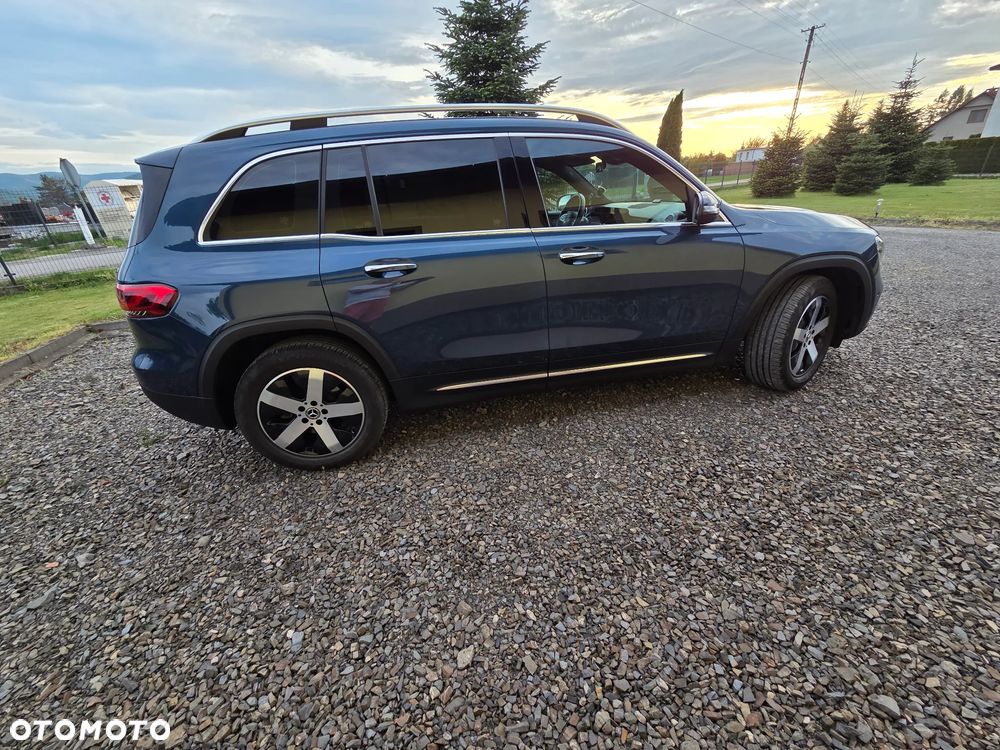 Mercedes-Benz GLB - 8