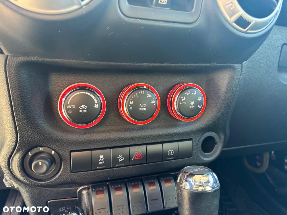 Jeep Wrangler Unlimited 3.8 Rubicon - 5