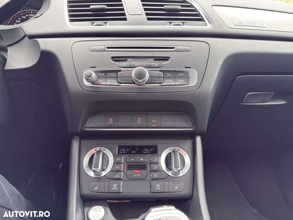 Audi Q3 2.0 TDI Quattro S tronic - 29