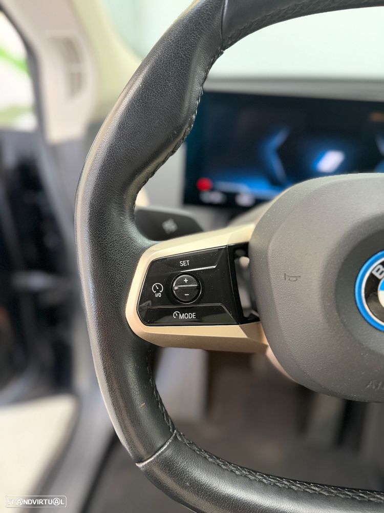 BMW iX xDrive 50 Pack Desportivo - 20